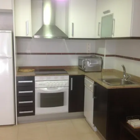 Let 4 U- Mondrian Apartment *